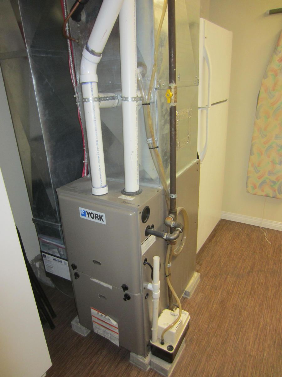 Forced-air gas furnace